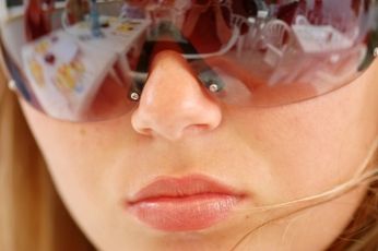 sunglass hut queensgate