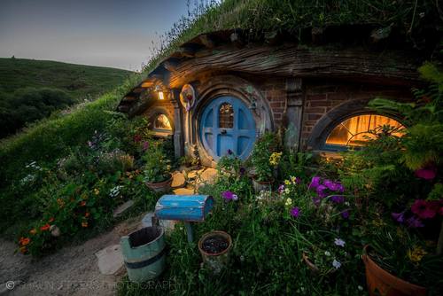Hobbiton Movie Set and Farm Tours image 2