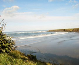Opunake Beach image 1