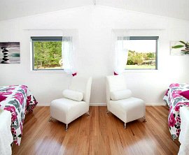 Pure Day Spa image 2