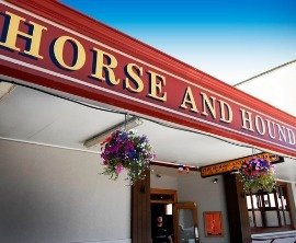 The Horse and Hound image 1