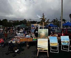 Browns Bay Market image 1