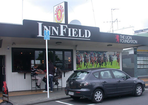 InnField Sports Bar, Glenfield
